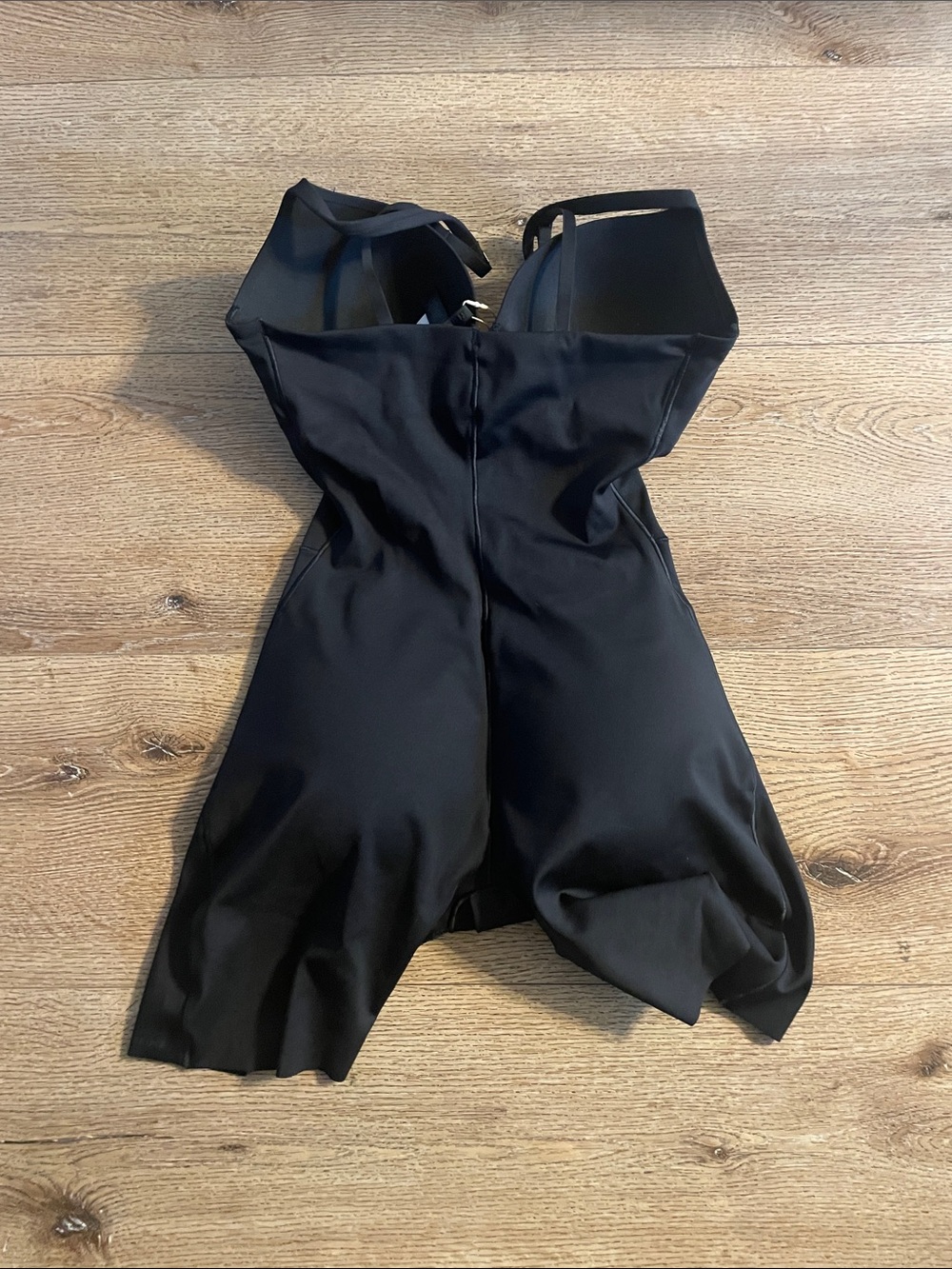 Skims Ultimate Body Butt & Hip Enhancing Bodysuit - Picture 7 of 8